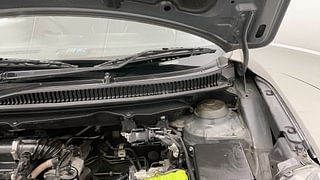 Used 2019 Maruti Suzuki Baleno [2019-2022] Delta Petrol Petrol Manual engine ENGINE LEFT SIDE HINGE & APRON VIEW