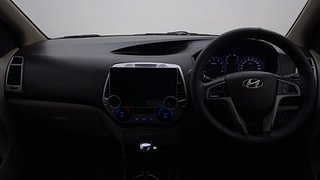 Used 2010 Hyundai i20 [2008-2012] Asta 1.4 AT Petrol Automatic interior DASHBOARD VIEW