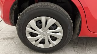 Used 2023 Maruti Suzuki Swift VXI AMT Petrol Automatic tyres RIGHT REAR TYRE RIM VIEW
