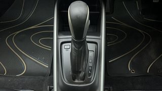 Used 2019 Maruti Suzuki Baleno [2015-2019] Zeta AT Petrol Petrol Automatic interior GEAR  KNOB VIEW