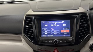 Used 2019 Mahindra XUV 300 W8 Diesel Diesel Manual top_features Integrated (in-dash) music system