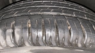 Used 2022 Maruti Suzuki Swift ZXI AMT Petrol Automatic tyres RIGHT REAR TYRE TREAD VIEW