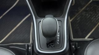 Used 2022 Maruti Suzuki S-Cross Alpha AT Petrol Automatic interior GEAR  KNOB VIEW