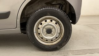 Used 2015 Maruti Suzuki Wagon R 1.0 [2010-2019] LXi Petrol Manual tyres LEFT REAR TYRE RIM VIEW