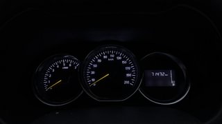 Used 2016 Renault Duster [2015-2019] 110 PS RXZ 4X2 MT Diesel Manual interior CLUSTERMETER VIEW