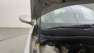 Used 2014 Hyundai Verna [2011-2015] Fluidic 1.6 VTVT SX Petrol Manual engine ENGINE RIGHT SIDE HINGE & APRON VIEW