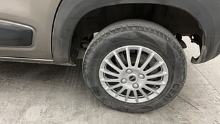 Used 2019 Renault Kwid [2017-2019] CLIMBER 1.0 Petrol Manual tyres LEFT REAR TYRE RIM VIEW