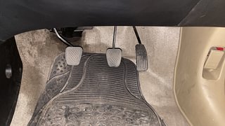 Used 2016 Honda Brio [2011-2016] VX MT Petrol Manual interior PEDALS VIEW
