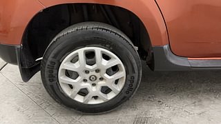 Used 2022 Renault Duster [2020-2022] RXS Petrol Petrol Manual tyres RIGHT REAR TYRE RIM VIEW