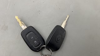 Used 2019 Renault Kwid [2017-2019] RXT 1.0 SCE Special (O) Petrol Manual extra CAR KEY VIEW
