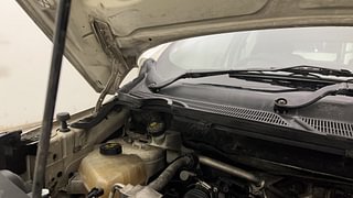 Used 2013 Ford EcoSport [2013-2015] Trend 1.5L TDCi Diesel Manual engine ENGINE RIGHT SIDE HINGE & APRON VIEW