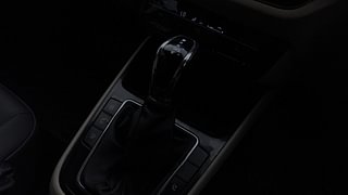 Used 2022 Skoda Slavia Style 1.5L TSI AT Petrol Automatic interior GEAR  KNOB VIEW