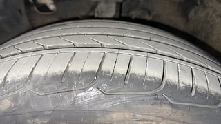Used 2016 Hyundai i20 Active [2015-2020] 1.2 SX Petrol Manual tyres LEFT FRONT TYRE TREAD VIEW