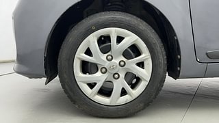 Used 2017 Hyundai Grand i10 [2017-2020] Magna 1.2 CRDi Diesel Manual tyres LEFT FRONT TYRE RIM VIEW