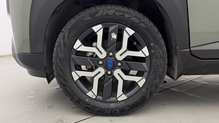 Used 2023 Hyundai Exter SX(O) Connect 1.2 Petrol AMT Petrol Automatic tyres LEFT FRONT TYRE RIM VIEW