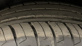 Used 2017 Maruti Suzuki Ciaz [2014-2017] VXi+ Petrol Manual tyres LEFT REAR TYRE TREAD VIEW