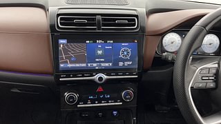 Used 2023 Hyundai Alcazar SIGNATURE (O) 7 STR 1.5 Petrol DCT Petrol Automatic interior MUSIC SYSTEM & AC CONTROL VIEW