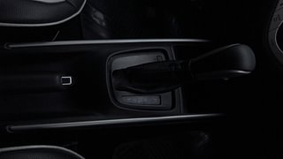 Used 2017 Maruti Suzuki Baleno [2015-2019] Delta AT Petrol Petrol Automatic interior GEAR  KNOB VIEW