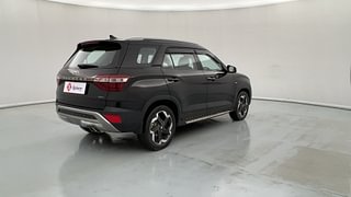 Used 2023 Hyundai Alcazar SIGNATURE (O) 7 STR 1.5 Petrol DCT Petrol Automatic exterior RIGHT REAR CORNER VIEW