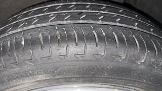Used 2019 Maruti Suzuki Ignis [2017-2020] Delta AMT Petrol Petrol Automatic tyres LEFT REAR TYRE TREAD VIEW