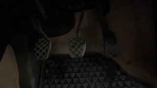 Used 2021 Volkswagen Polo [2018-2022] Trendline 1.0 (P) Petrol Manual interior PEDALS VIEW