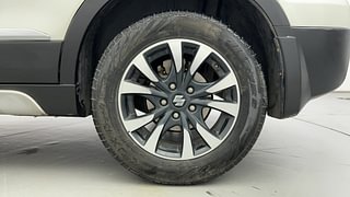 Used 2021 Maruti Suzuki S-Cross Delta 1.5 AT Petrol Automatic tyres LEFT REAR TYRE RIM VIEW