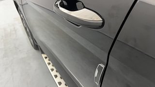 Used 2023 Hyundai Alcazar SIGNATURE (O) 7 STR 1.5 Petrol DCT Petrol Automatic dents MINOR DENT