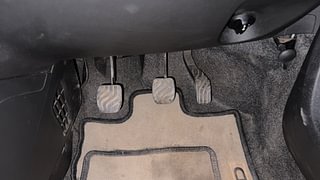 Used 2020 renault Kwid 1.0 RXT Opt Petrol Manual interior PEDALS VIEW