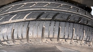 Used 2016 Renault Kwid [2015-2019] RXT Petrol Manual tyres LEFT REAR TYRE TREAD VIEW