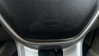 Used 2021 Renault Triber RXZ Petrol Manual top_features Airbags