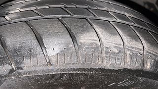Used 2012 Ford Figo [2010-2015] Duratorq Diesel Titanium 1.4 Diesel Manual tyres RIGHT FRONT TYRE TREAD VIEW