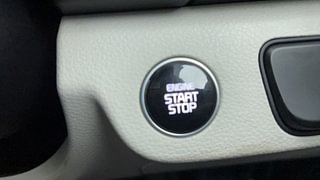 Used 2021 Kia Seltos HTX G Petrol Manual top_features Keyless start