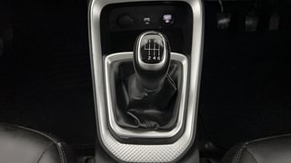 Used 2022 Kia Sonet HTX 1.5 Diesel Manual interior GEAR  KNOB VIEW