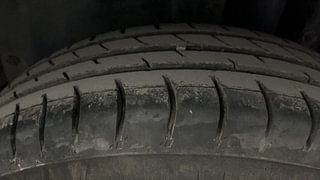 Used 2013 Maruti Suzuki Swift [2011-2017] LXi Petrol Manual tyres LEFT REAR TYRE TREAD VIEW