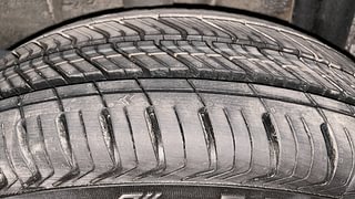 Used 2022 Renault Triber RXZ AMT Petrol Automatic tyres RIGHT REAR TYRE TREAD VIEW