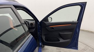Used 2018 Renault Kwid [2017-2019] CLIMBER 1.0 Petrol Manual interior RIGHT FRONT DOOR OPEN VIEW