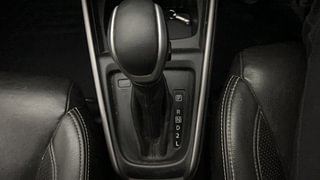 Used 2019 Maruti Suzuki XL6 [2019-2022] Alpha AT Petrol Petrol Automatic interior GEAR  KNOB VIEW