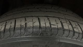 Used 2021 Hyundai New i20 Sportz 1.0 Turbo IMT Dual Tone Petrol Manual tyres LEFT FRONT TYRE TREAD VIEW