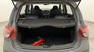 Used 2018 Hyundai Grand i10 Sportz 1.2 Kappa VTVT Petrol Manual interior DICKY INSIDE VIEW