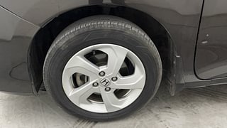 Used 2014 Honda City [2014-2017] VX Petrol Manual tyres LEFT FRONT TYRE RIM VIEW