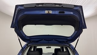Used 2013 Maruti Suzuki Swift [2011-2017] LXi Petrol Manual interior DICKY DOOR OPEN VIEW