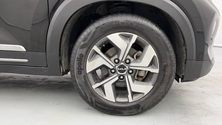 Used 2022 Kia Sonet HTX 1.5 Diesel Manual tyres RIGHT FRONT TYRE RIM VIEW