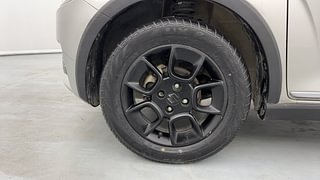 Used 2020 Maruti Suzuki Ignis [2017-2020] Zeta AMT Petrol Petrol Automatic tyres LEFT FRONT TYRE RIM VIEW