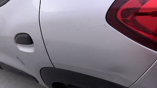 Used 2016 Renault Kwid [2015-2019] RXT Petrol Manual dents MINOR DENT