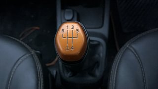 Used 2018 Renault Kwid [2017-2019] CLIMBER 1.0 Petrol Manual interior GEAR  KNOB VIEW