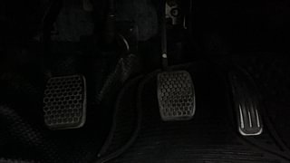 Used 2013 Maruti Suzuki Alto 800 Lxi Petrol Manual interior PEDALS VIEW