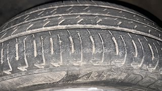 Used 2019 Maruti Suzuki Ignis [2017-2020] Delta AMT Petrol Petrol Automatic tyres LEFT FRONT TYRE TREAD VIEW