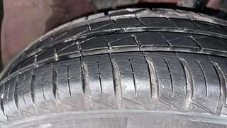 Used 2023 Renault Kwid 1.0 RXT SCE Petrol Manual tyres RIGHT FRONT TYRE TREAD VIEW