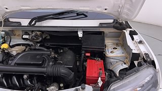 Used 2020 renault Kwid 1.0 RXT Opt Petrol Manual engine ENGINE LEFT SIDE HINGE & APRON VIEW