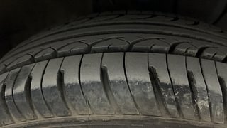 Used 2018 Hyundai Elite i20 [2014-2018] Sportz 1.2 Petrol Manual tyres RIGHT FRONT TYRE TREAD VIEW